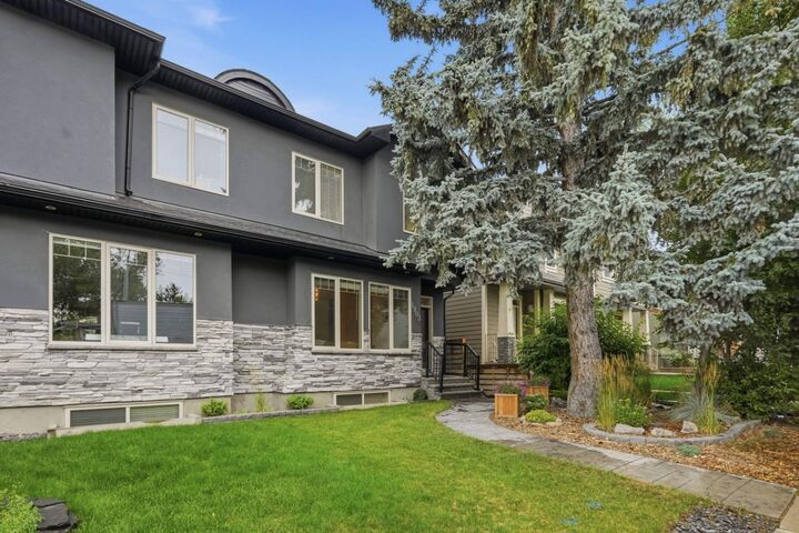 Property Photo:  1903 26 Avenue SW  AB T2T 1E4 