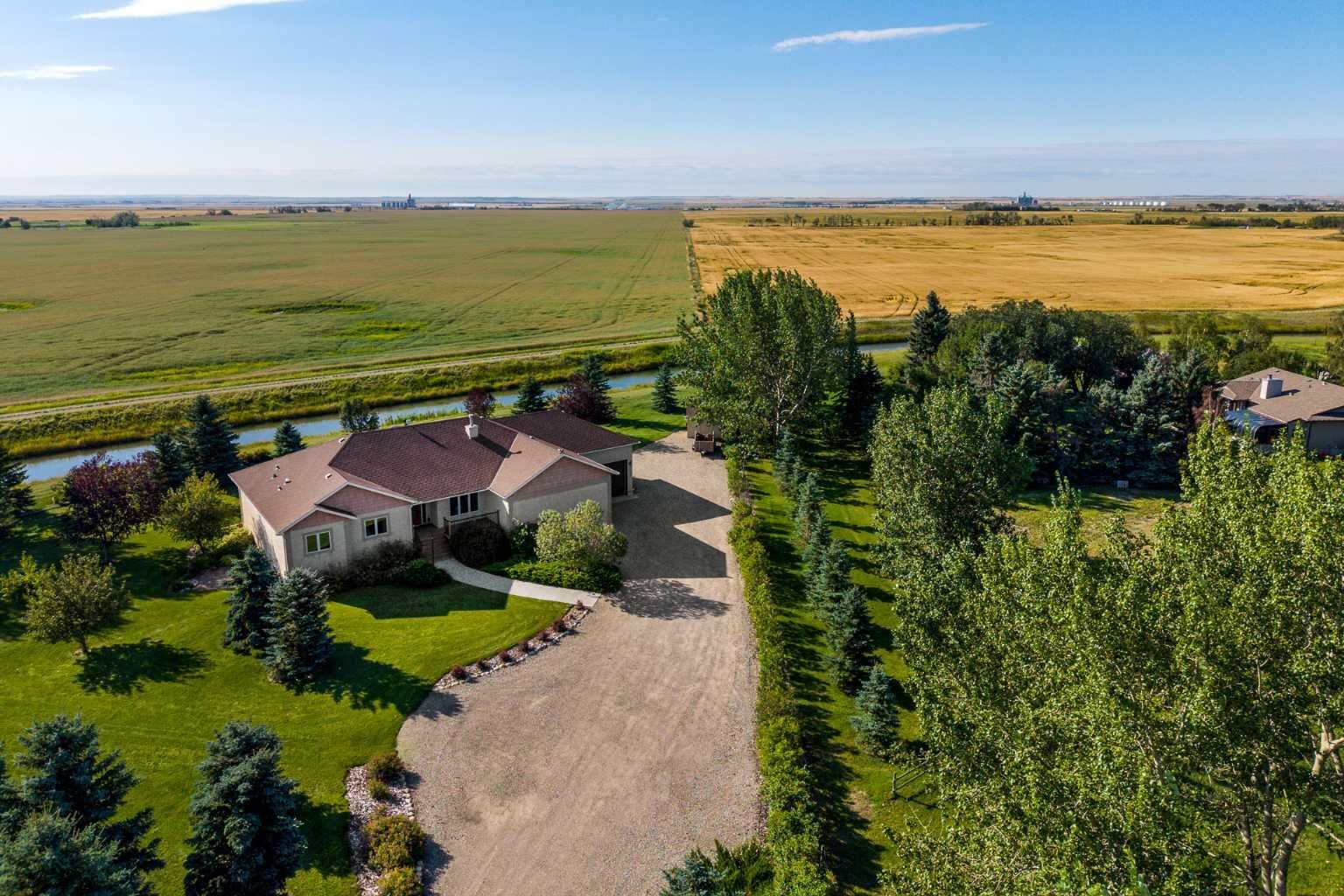 Property Photo:  262039 Township Road 224  AB T0J 0M0 
