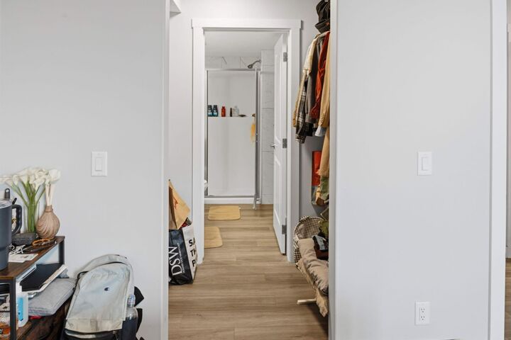 Property Photo:  6118 80 Avenue NE 2402  AB T3J 0S6 
