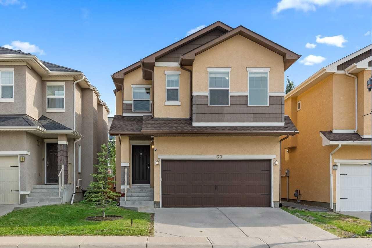 Property Photo:  60 Covecreek Mews NE  AB T3K 0V8 