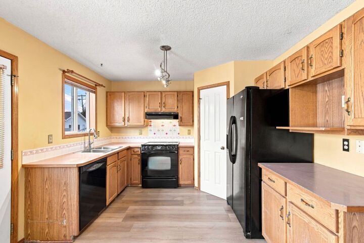 Property Photo:  219 Coral Springs Circle NE  AB T3J 3P7 
