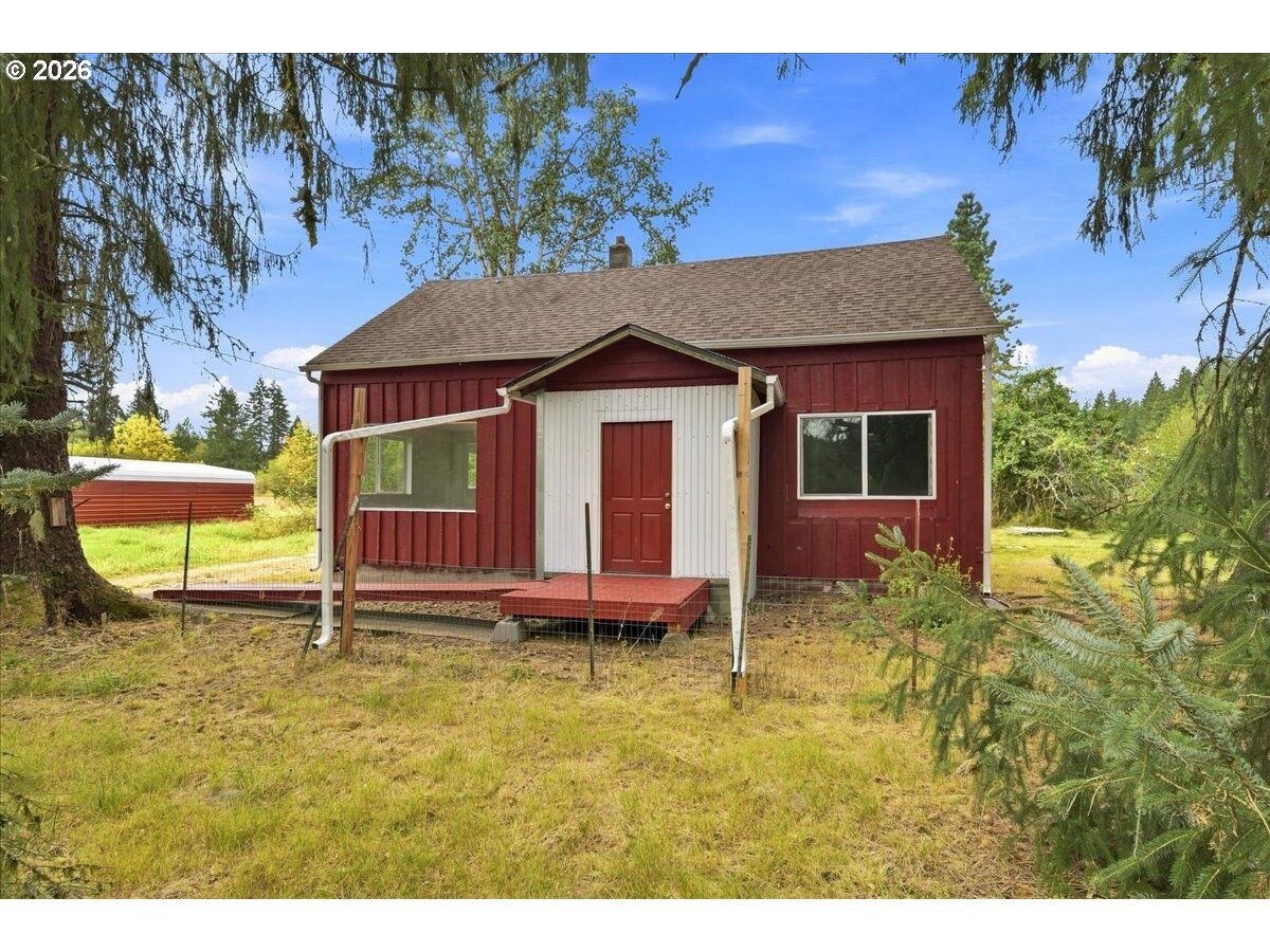 Property Photo:  696 Toledo Salmon Creek Rd  WA 98591 