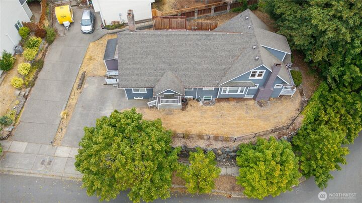 Property Photo:  1319  196th Place SE  WA 98012 