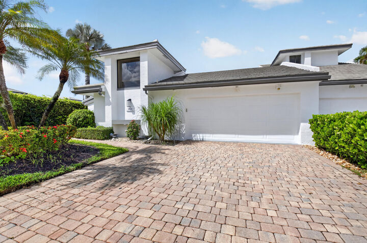 Property Photo: 19513 Planters Point Drive FL 33434