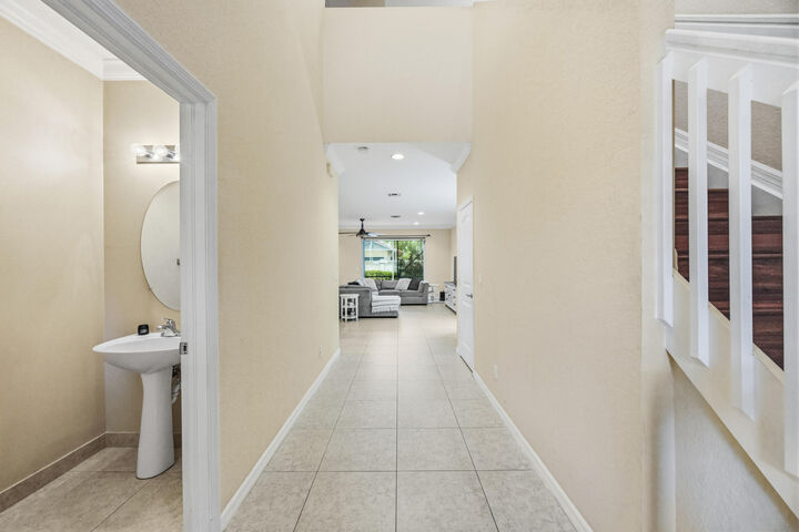 Property Photo: 8462 Lyons Ranches Road FL 33472