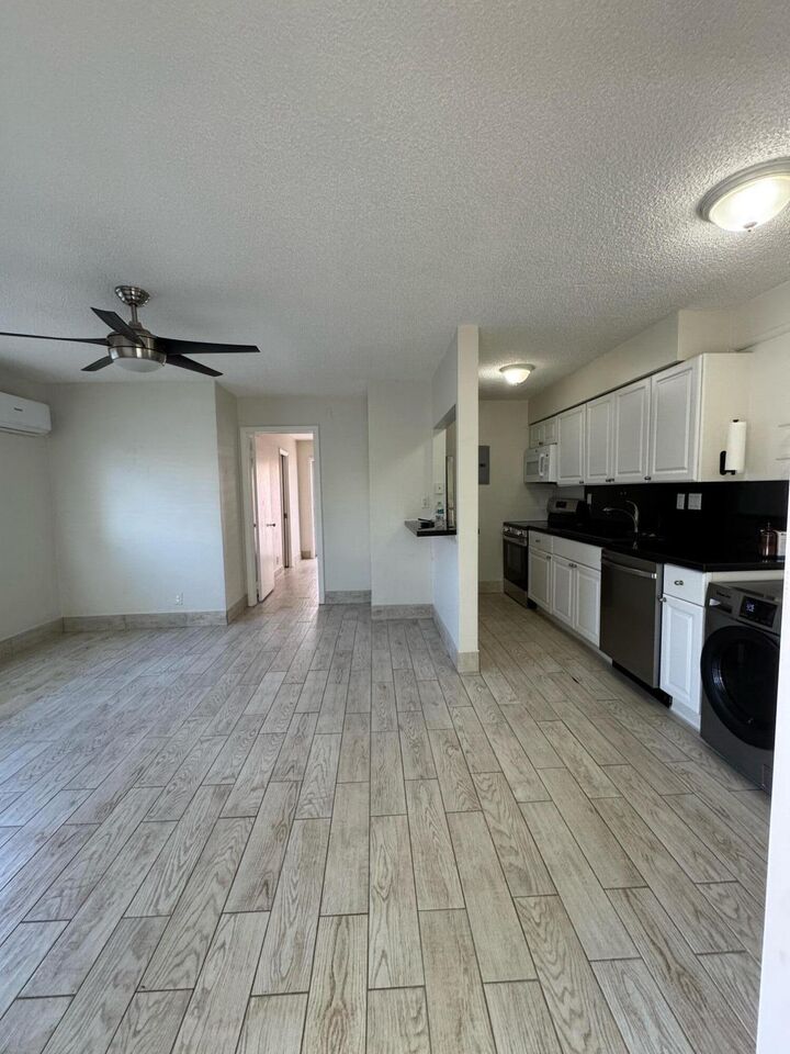 Property Photo: 340 SW 16th Court 1 FL 33315