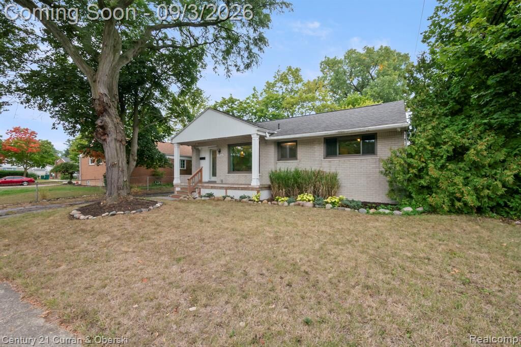 Property Photo: 31560 Leelane MI 48336