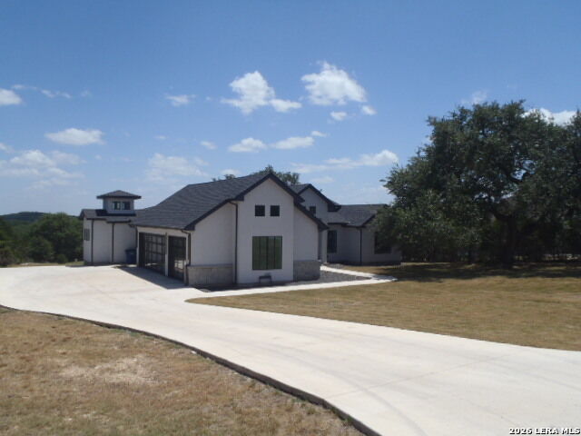 Property Photo: 650 Shady Holw TX 78132