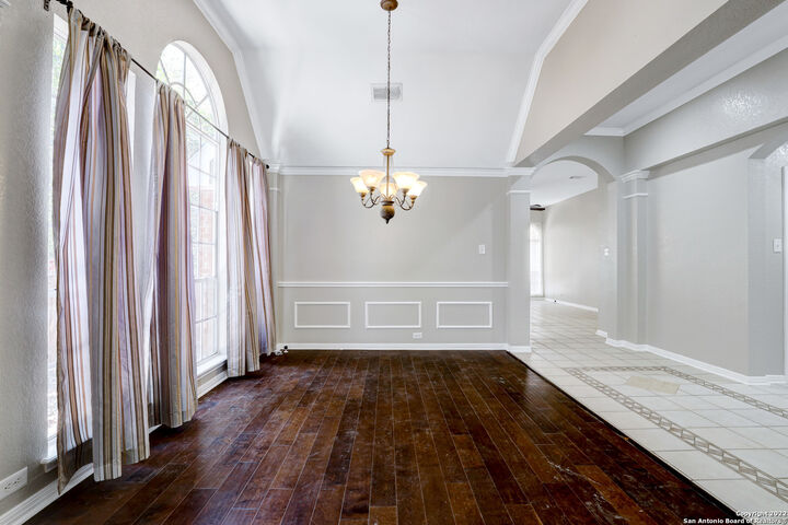 Property Photo: 8422 Blackcastle Dr TX 78254