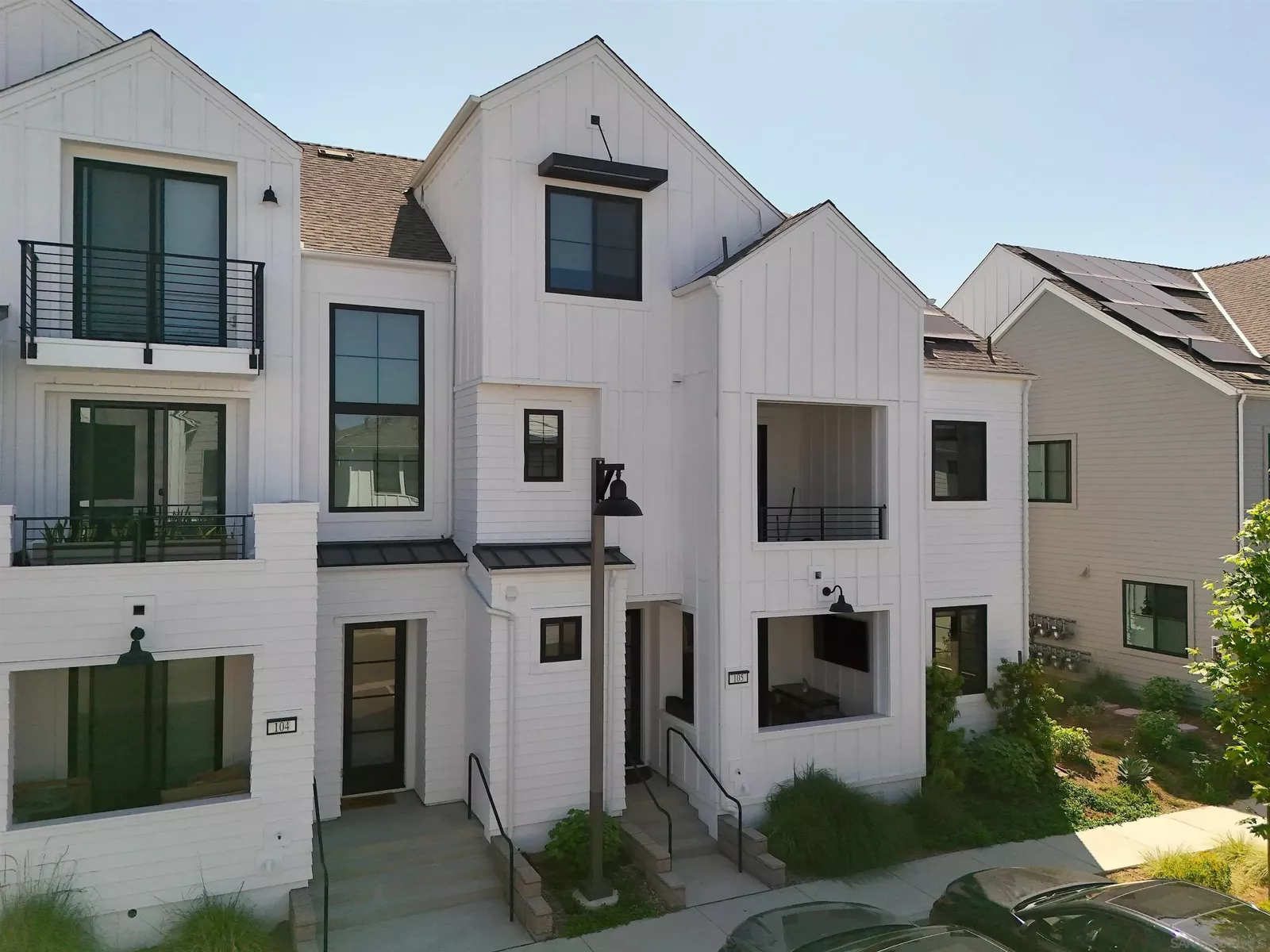 Property Photo:  1402 Anacona Pl 105  CA 92024 