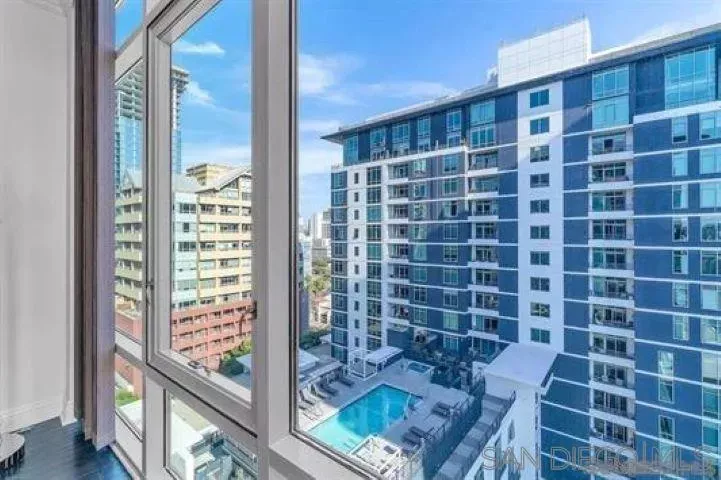 Property Photo: 425 W Beech 1354 CA 92101