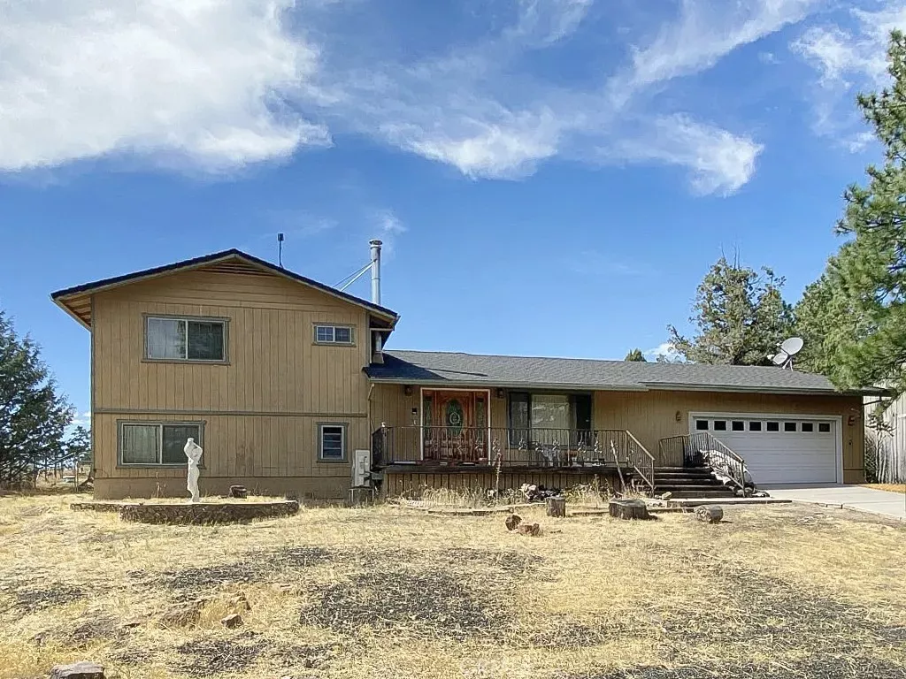 Property Photo:  16843 Fawnskin Pl  CA 96094 