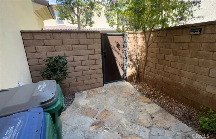 Property Photo:  39 Arrowhead  CA 92618 