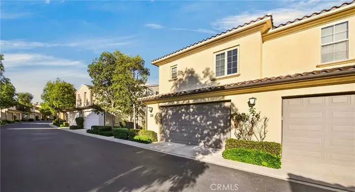 Property Photo:  39 Arrowhead  CA 92618 