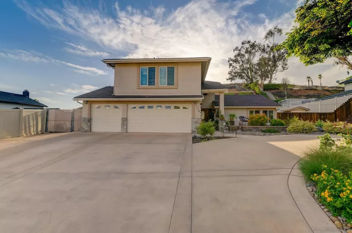Property Photo:  1734 Treseder Cir  CA 92019 