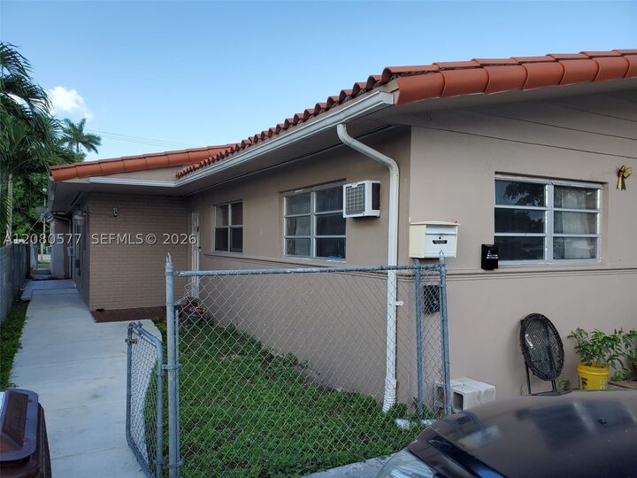 Property Photo: 36 W 37th St FL 33012