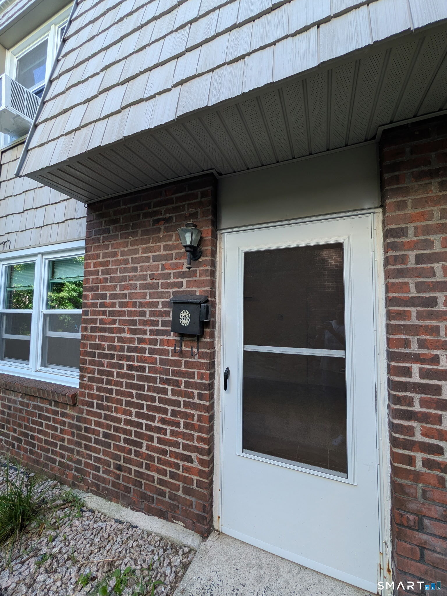 Property Photo: 61 Dover Court B CT 06405