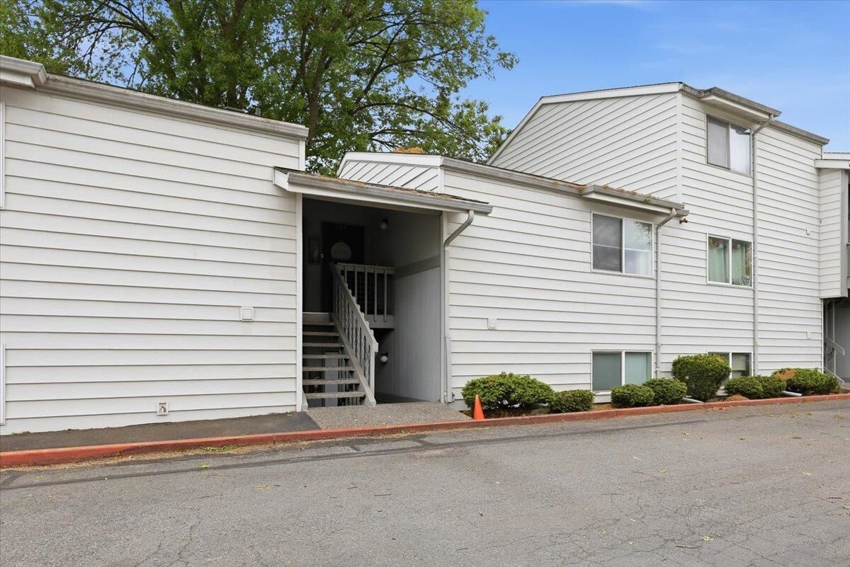 Property Photo: 310 N Raymond Rd Unit D-23 WA 99206