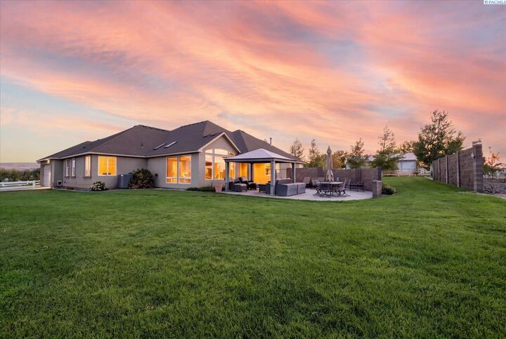 Property Photo: 197908 E 30th WA 99337