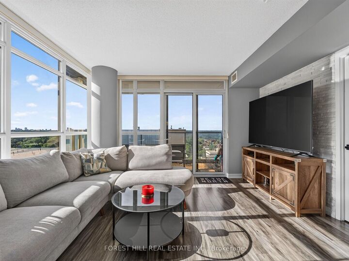 Property Photo:  19 Singer Court 1817  ON M2K 0B2 