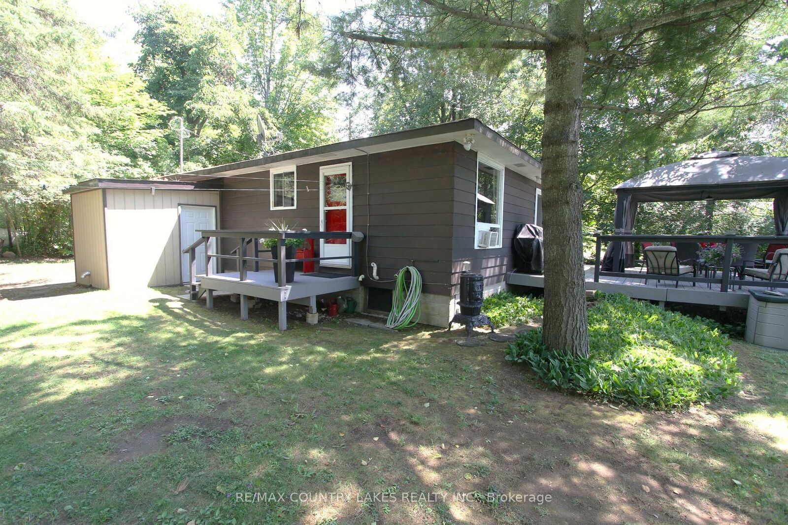Property Photo:  31 Hillcrest Avenue  ON K0M 2B0 