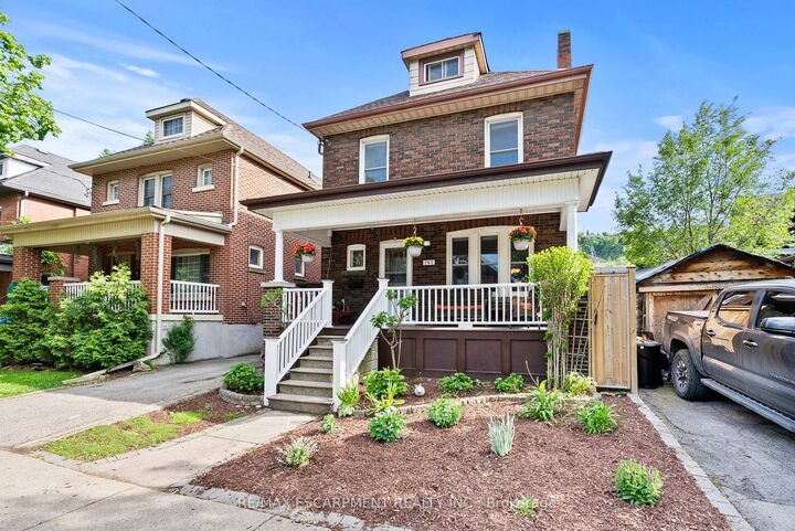 Property Photo:  260 Stinson Crescent  ON L8N 1T7 