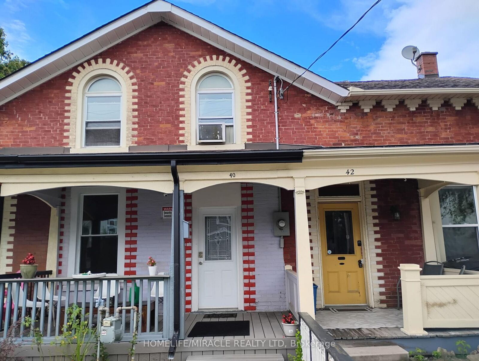 Property Photo:  40 Parkhill Road  ON N1R 1P4 