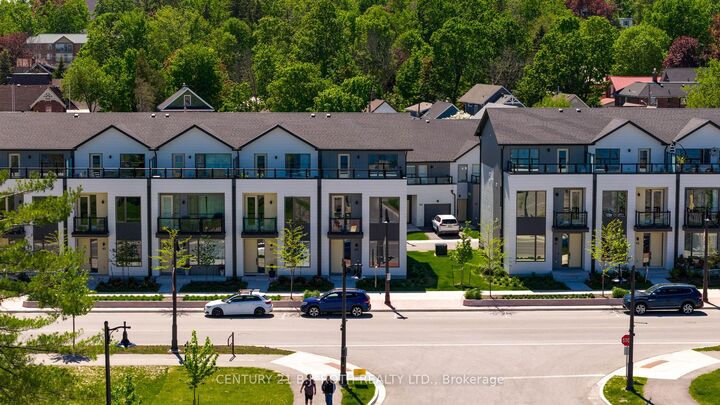 Property Photo:  89 Lightfoot Drive  ON L3V 7L8 