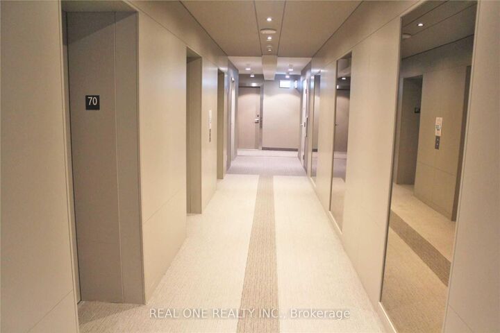 Photo de la propriété:  88 Harbour Street 7007  ON M5J 0C3 