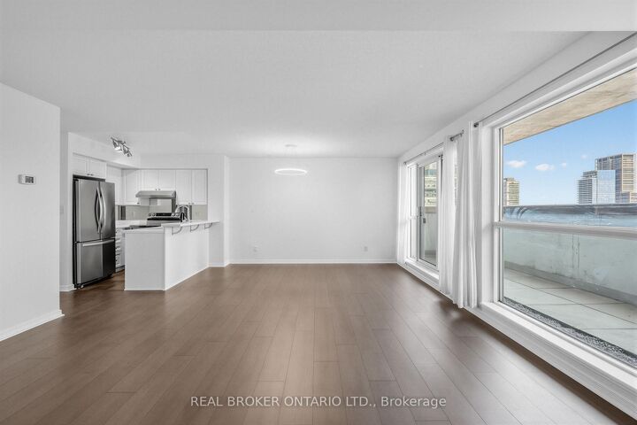 Property Photo:  230 King Street E 1720  ON M5A 1K5 