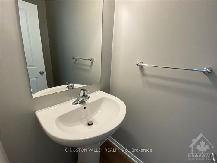 Property Photo:  489 Cope Drive  ON K2V 0P1 