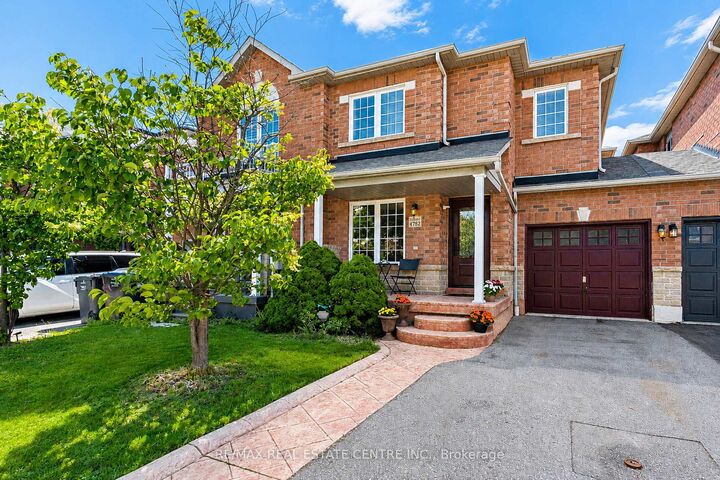 Property Photo: 4782 James Austin Drive ON L4Z 4H3