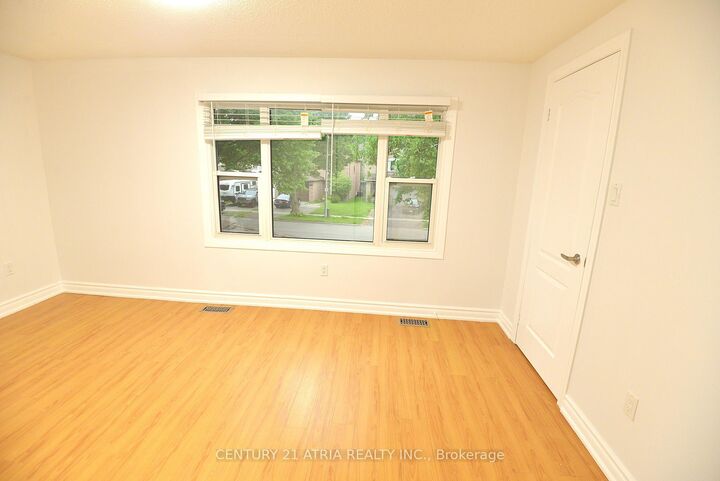 Property Photo:  87 Radford Drive  ON L1T 2E2 