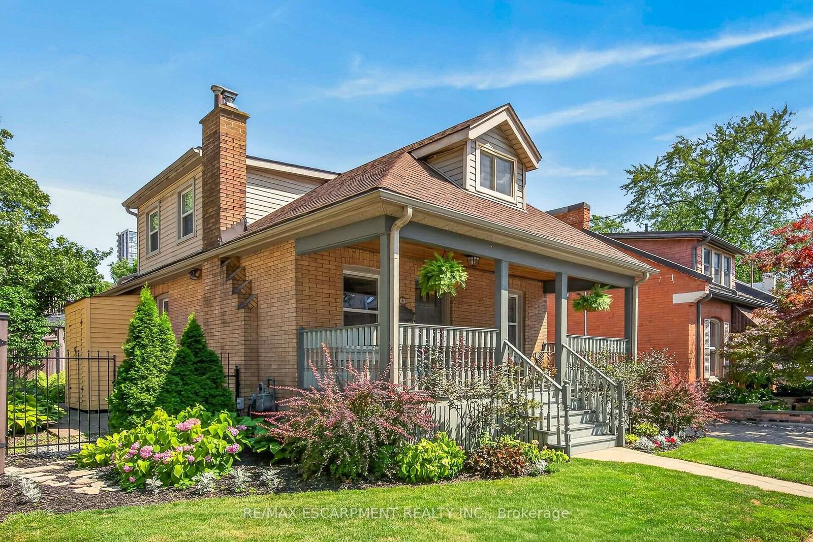 Property Photo:  163 Hess Street S  ON L8P 3N8 