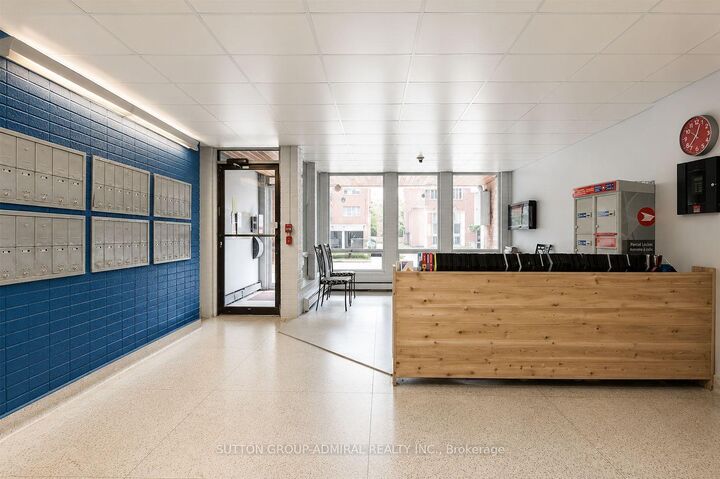 Property Photo:  30 Summit Avenue 704  ON L8V 2R8 