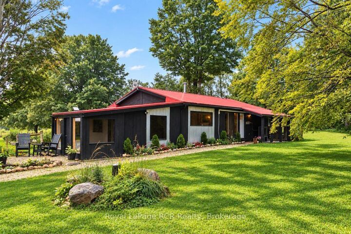 Property Photo:  585216 Sideroad 10A N/A  ON N0C 1H0 