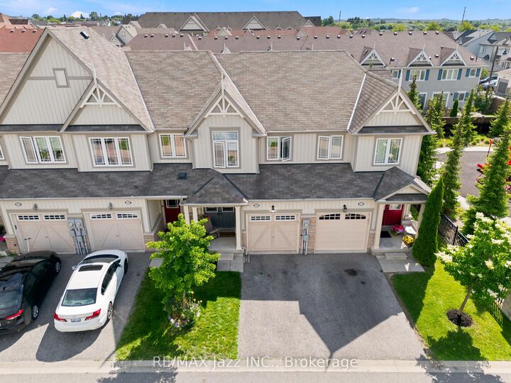 Property Photo: 15 Farmstead Drive ON L1C 0K9