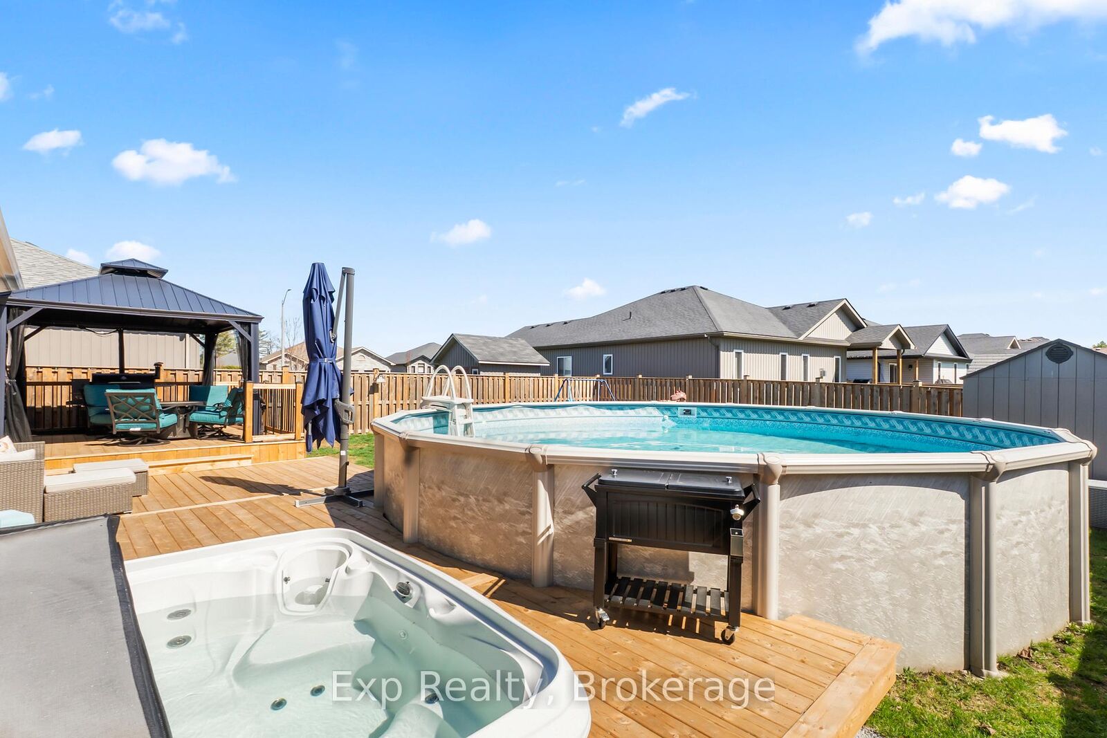 Property Photo:  47 Birchmount Street  ON K8V 0C6 