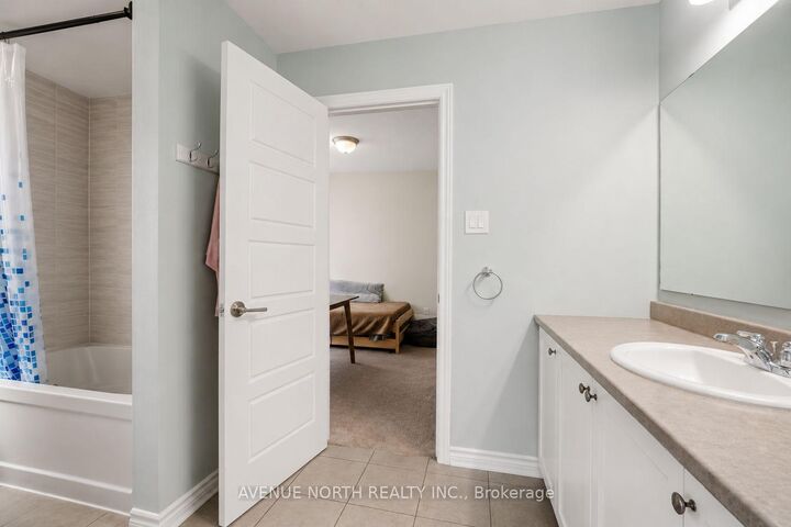 Property Photo:  516 Arum Terrace  ON K4A 1E5 