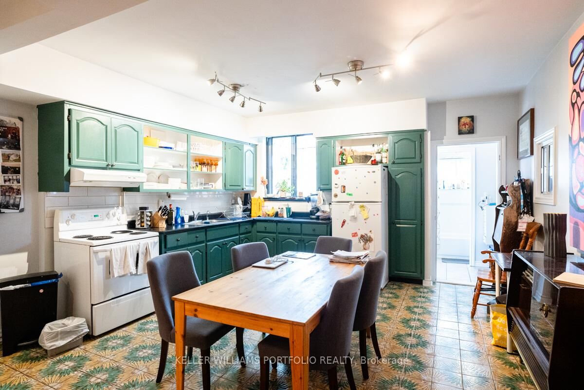 Property Photo:  184 Franklin Avenue Main Fl  ON M6P 3Y8 