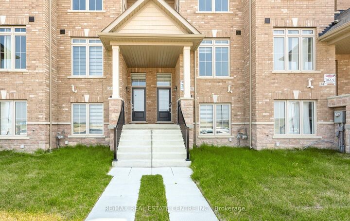 Property Photo:  353 Inspire Boulevard  ON L6R 0B8 