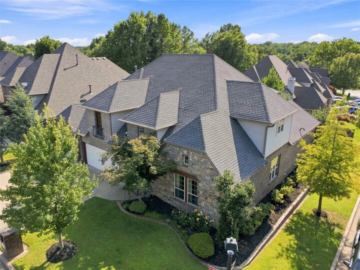 Property Photo:  9944 S 79th East Avenue  OK 74133 