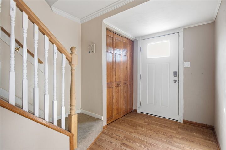 Property Photo: 322 Parkwood Dr PA 16066