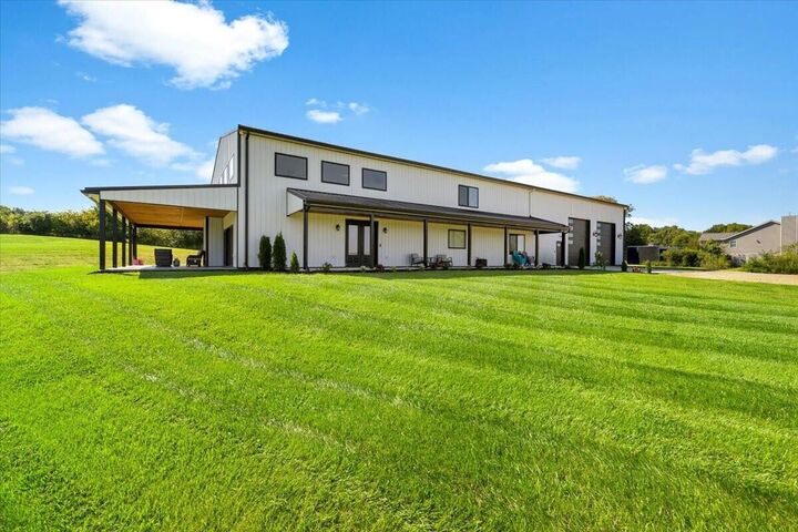 Property Photo:  711 E US 42  OH 45385 