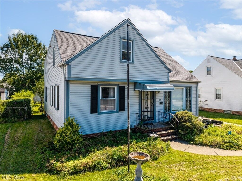 Property Photo:  4747 Southwood Drive  OH 44144 