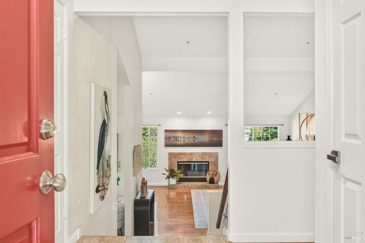 Property Photo:  14 Clement Court  CA 94558 