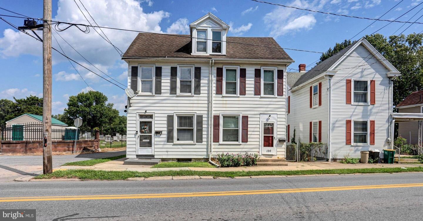 Property Photo:  130 N Franklin Street  PA 17201 