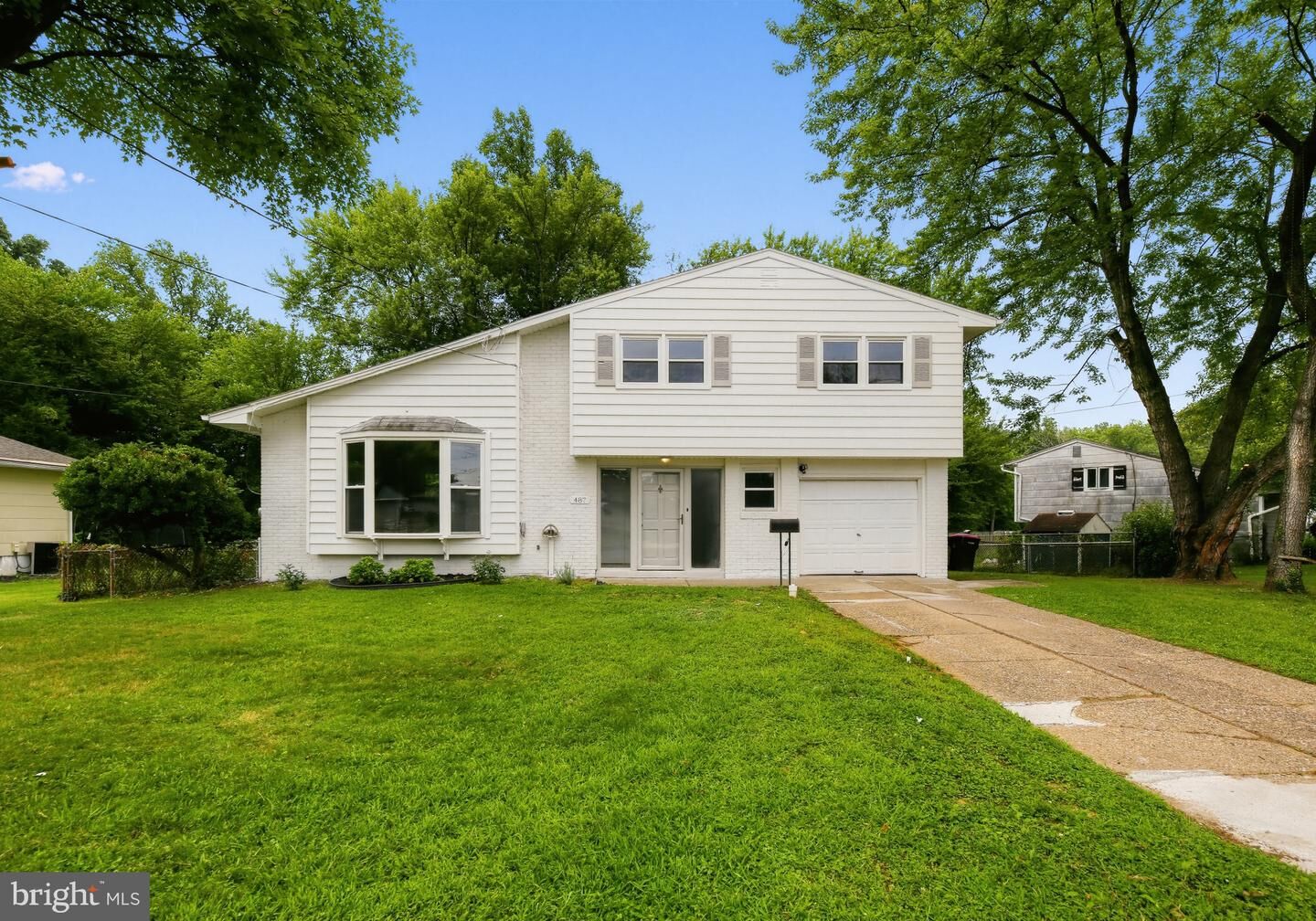 Property Photo: 487 Fresno Drive NJ 08049