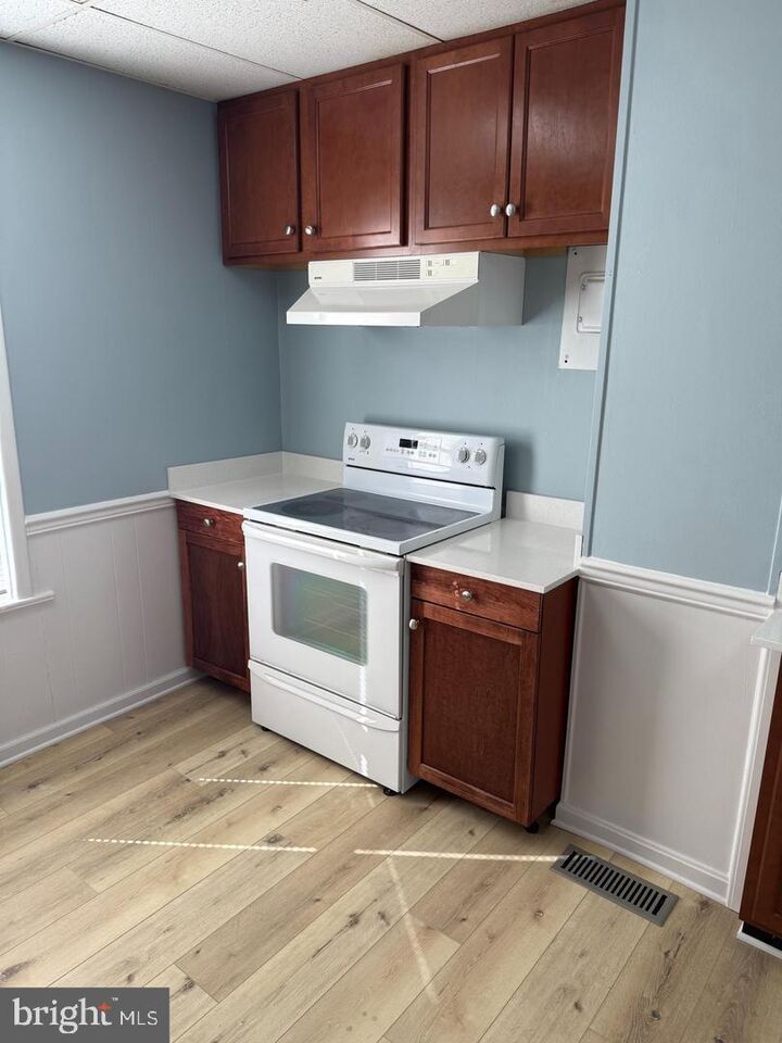 Property Photo:  301 Washington Street 1  MD 21613 
