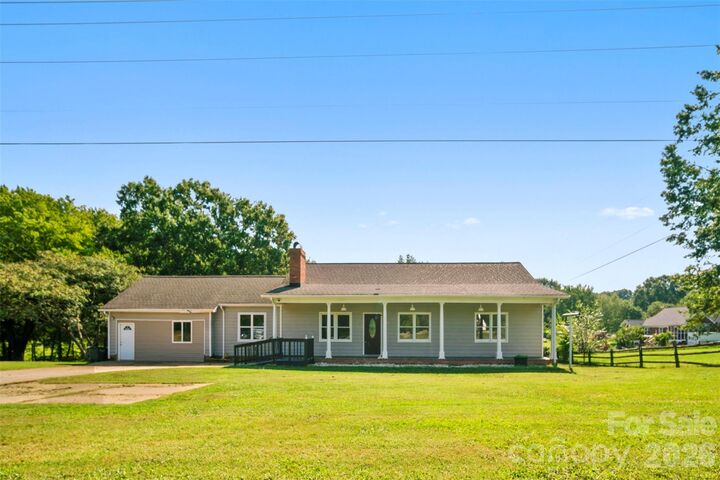 Property Photo:  3014 Morgan Mill Road  NC 28110 